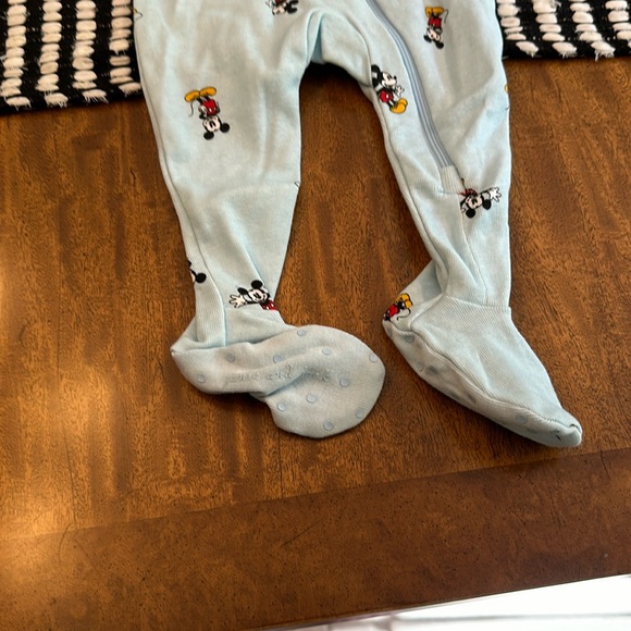 JANIE and JACK X Disney BABY GOOD NIGHT FOOTED PAJAMAS MICKEY MOUSE - Picture 5 of 11